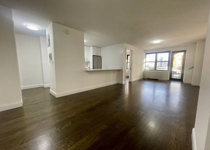 East 82nd / 2nd Ave - Photo 1
