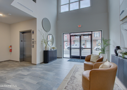 258 Morris Avenue - Photo 1