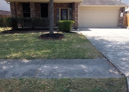 2310 Appian Way - Photo 1