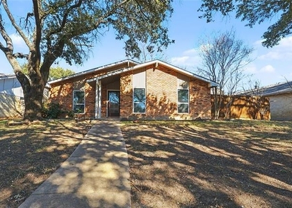921 Middle Cove Drive - Photo 1