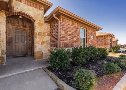 1120 Decker Drive - Photo 1