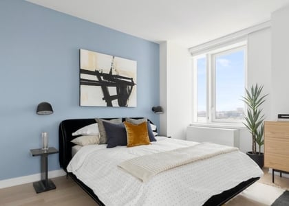 W 38th St - Photo 1
