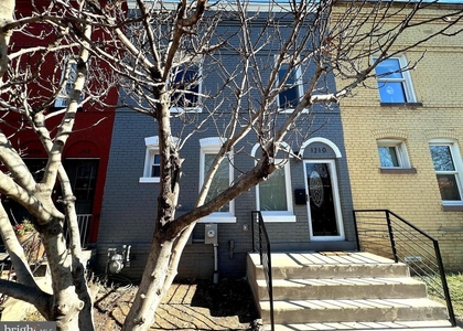 1210 Half Street Sw - Photo 1