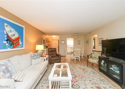 1020 Palm View Drive - Photo 1