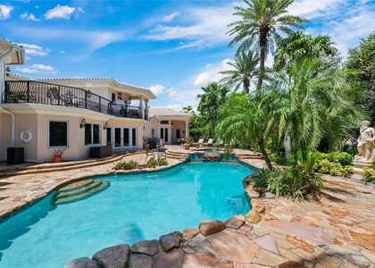 1600 S Ocean Drive - Photo 1