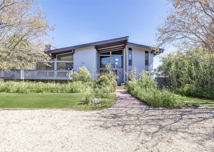 154 W Lake Drive - Photo 1
