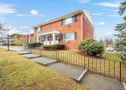 34 Manor Drive - Photo 1