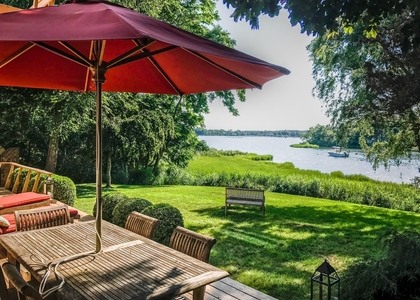 42 Towd Point Road - Photo 1