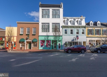 809 Caroline Street - Photo 1