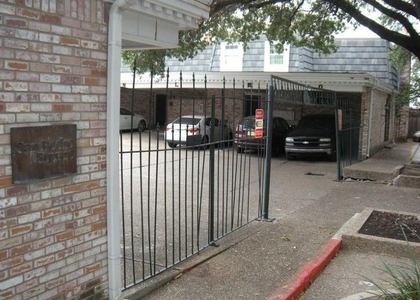 2704 San Pedro St - Photo 1