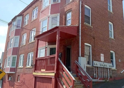 121 Lounsbury Street - Photo 1