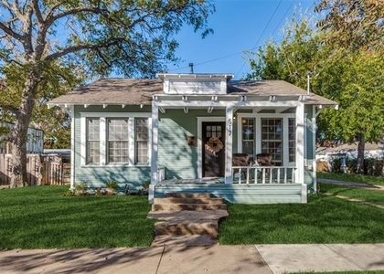 517 S Vernon Avenue - Photo 1