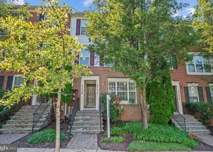 23404 Rainbow Arch Drive - Photo 1