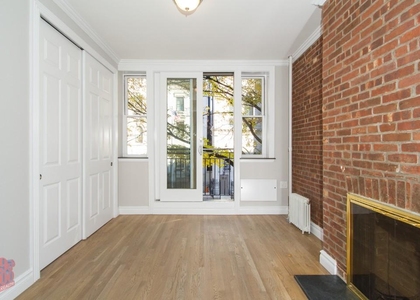 East 7th Street - Photo 1