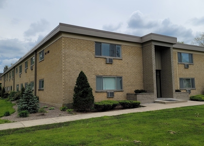 10 Oak Avenue - Photo 1