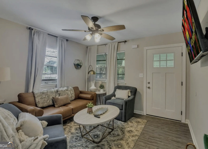 50 Oak Street - Photo 1