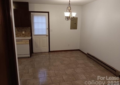 304 Kristin Lane - Photo 1