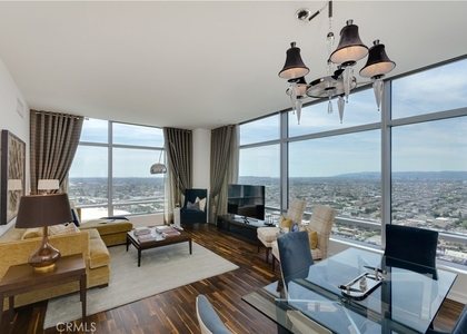 900 W Olympic Boulevard - Photo 1