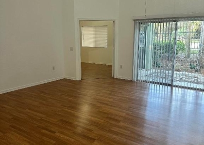 220 Crestwood Circle - Photo 1