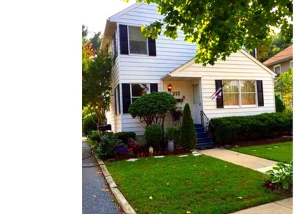 213 Laurel Avenue - Photo 1
