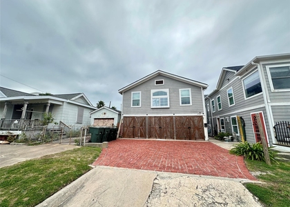 1701 17th Street - Photo 1