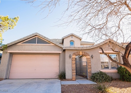 1620 Shady Elm Street - Photo 1