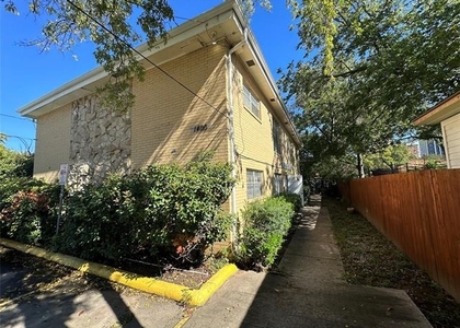 1400 N Austin Street - Photo 1