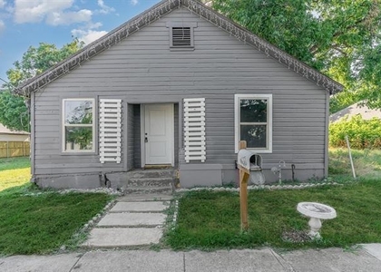 4621 Owenwood Avenue - Photo 1