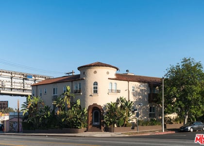 5320 W Olympic - Photo 1