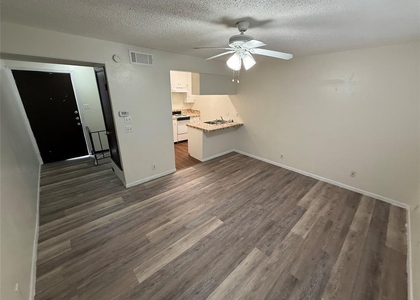 2408 Longview St - Photo 1