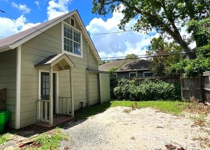 627 E 14th Street - Photo 1