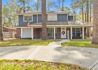 117 E Park Drive - Photo 1