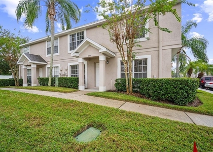 523 Kensington Lake N - Photo 1