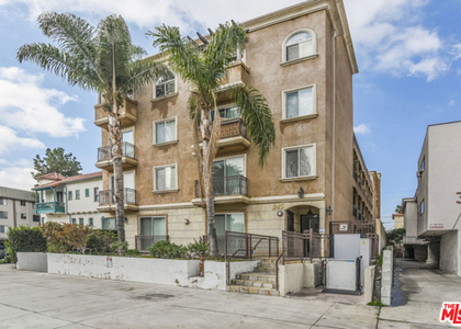 345 S Harvard Boulevard - Photo 1