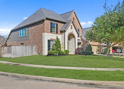 2523 Crossvine Drive - Photo 1