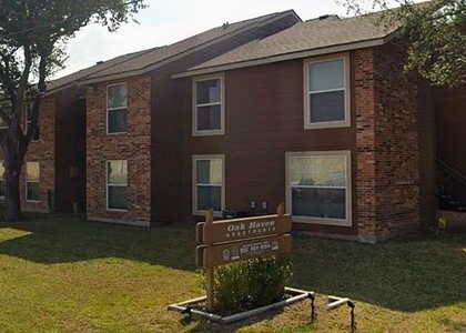 513 W Frontage St - Photo 1