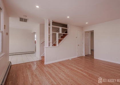 253 9th Street - Photo 1