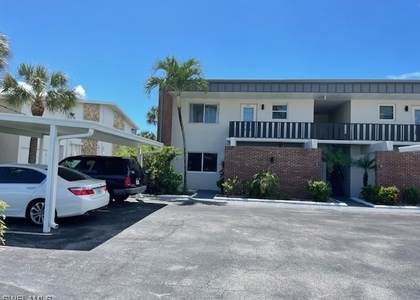 632 Victoria Drive - Photo 1