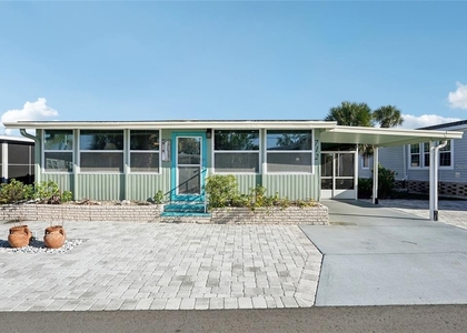 712 Roma Road - Photo 1