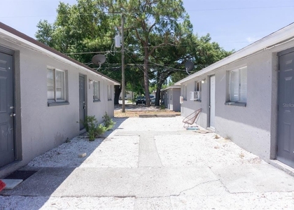 907 34th Avenue W - Photo 1