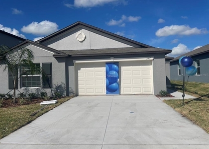 5517 Blue Azure Drive - Photo 1