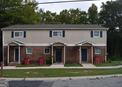 382 Cowan Street - Photo 1