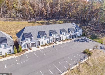 93 Chateau Drive - Photo 1