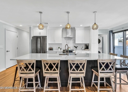 1813 Bradley Terrace - Photo 1