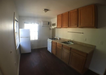 908 W 22nd St - Photo 1