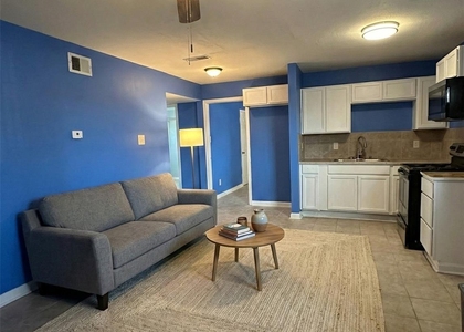 516 Holiday Drive - Photo 1
