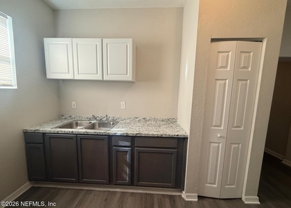 1128 Van Buren - Photo 1