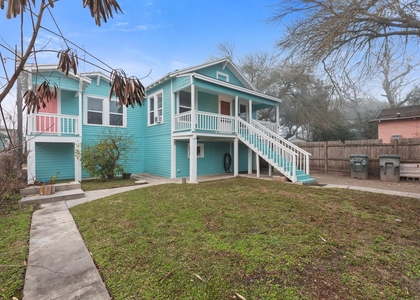 4728 Avenue R 1/2 - Photo 1