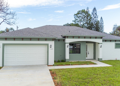 1143 Sw Estaugh Avenue - Photo 1