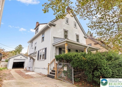 409 E Washington - Photo 1
